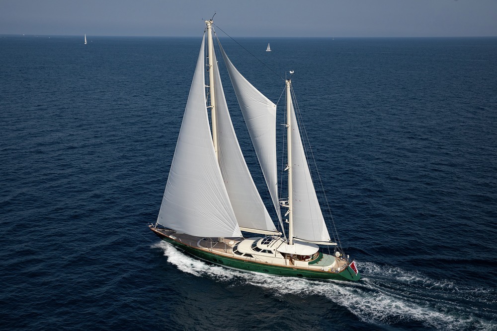 46.9m (154ft) MIKADO in action