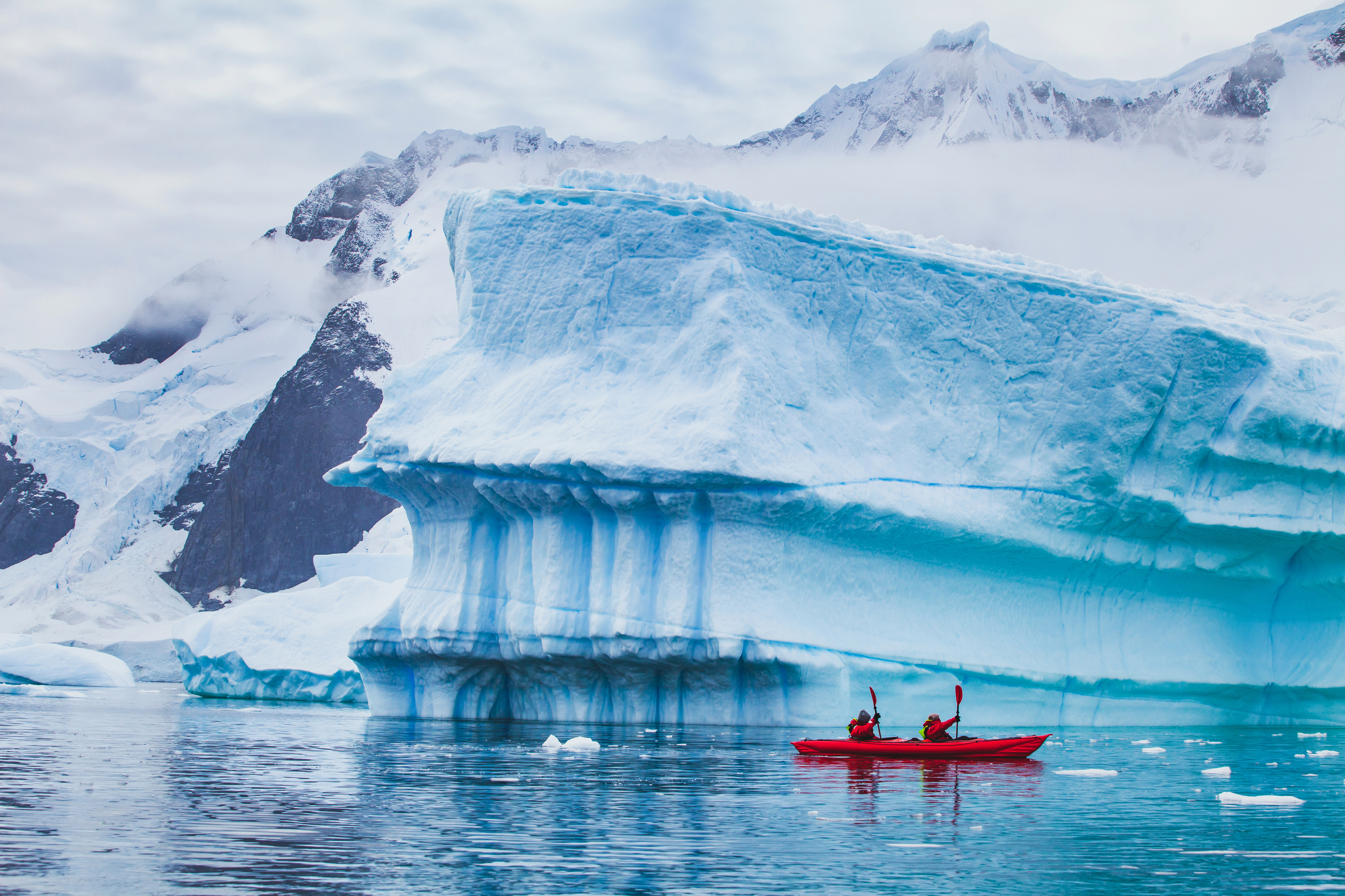 Antarctica kayaking