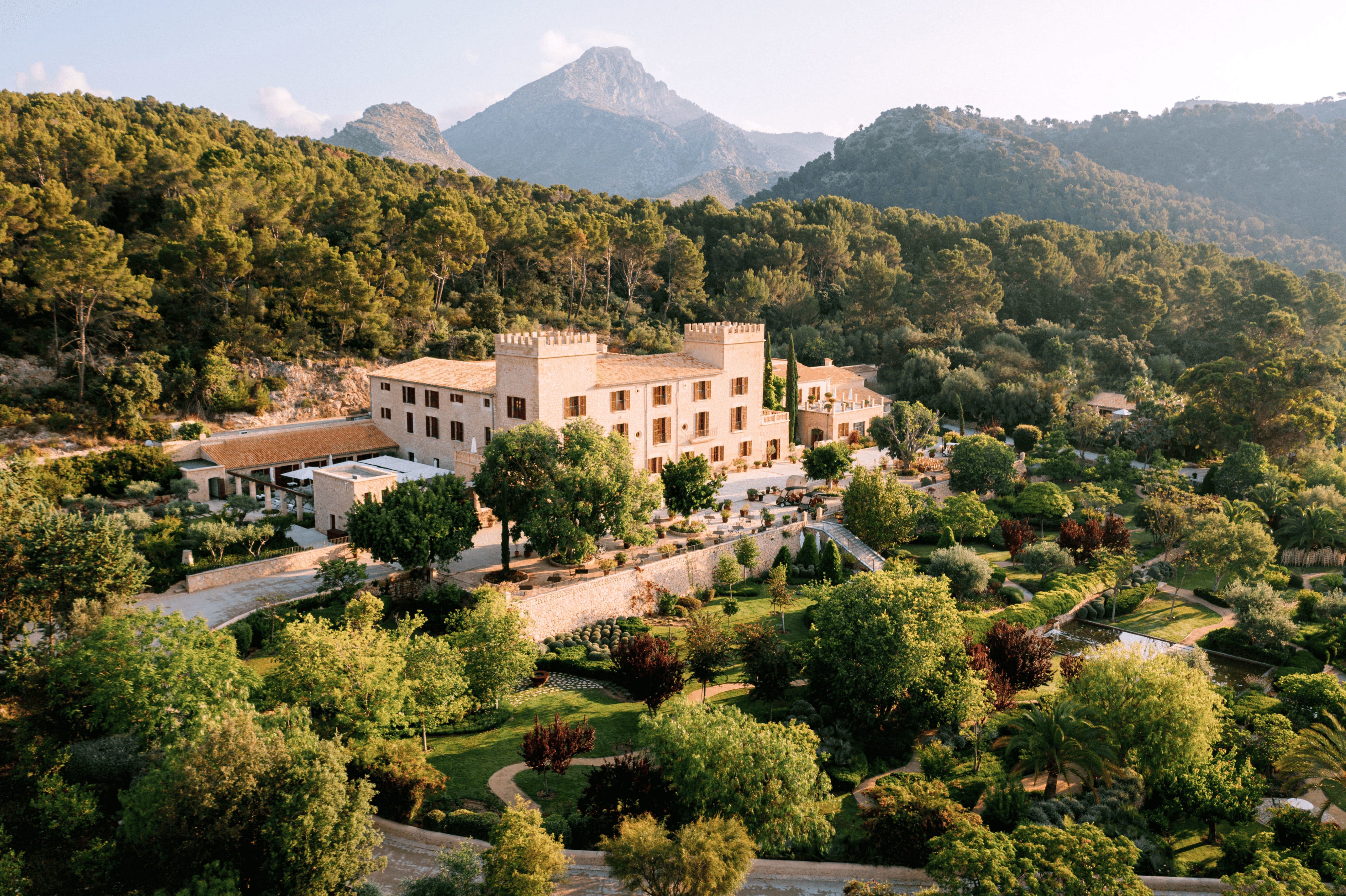 Castell Son Claret Sa Clastra