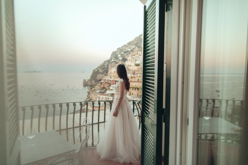 Those moments before you walk down the aisle 