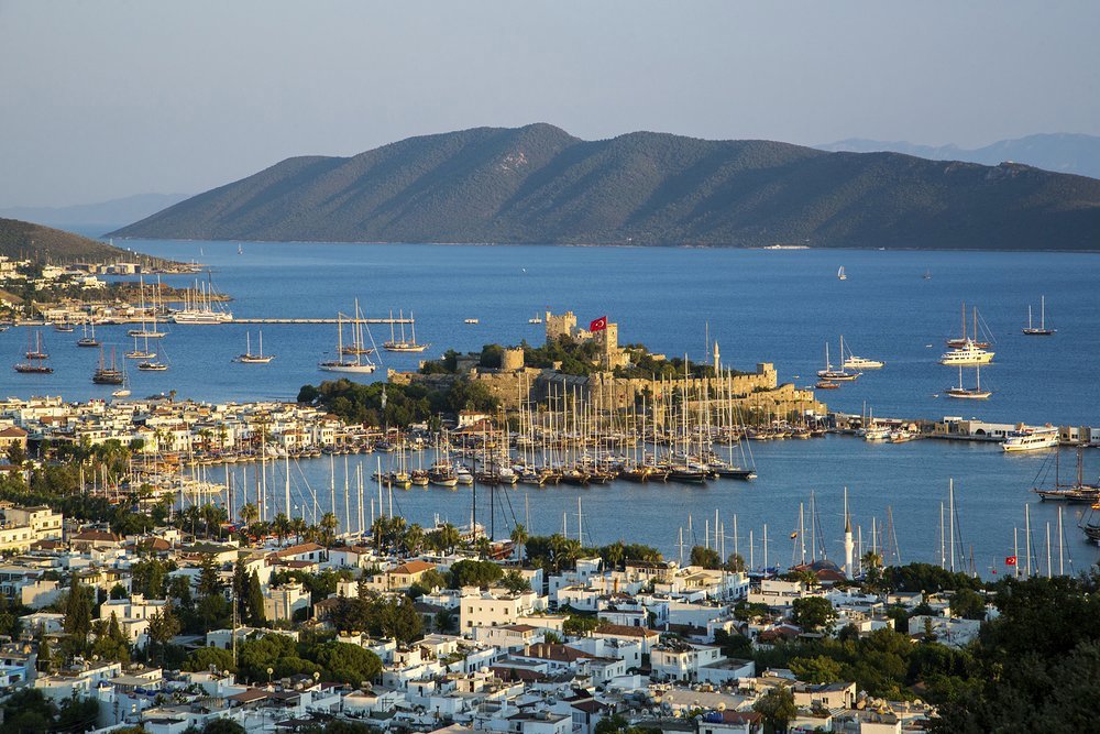 Whether you're looking for bustling nightlife or peace and quiet, you can find what you're looking for in and around Bodrum