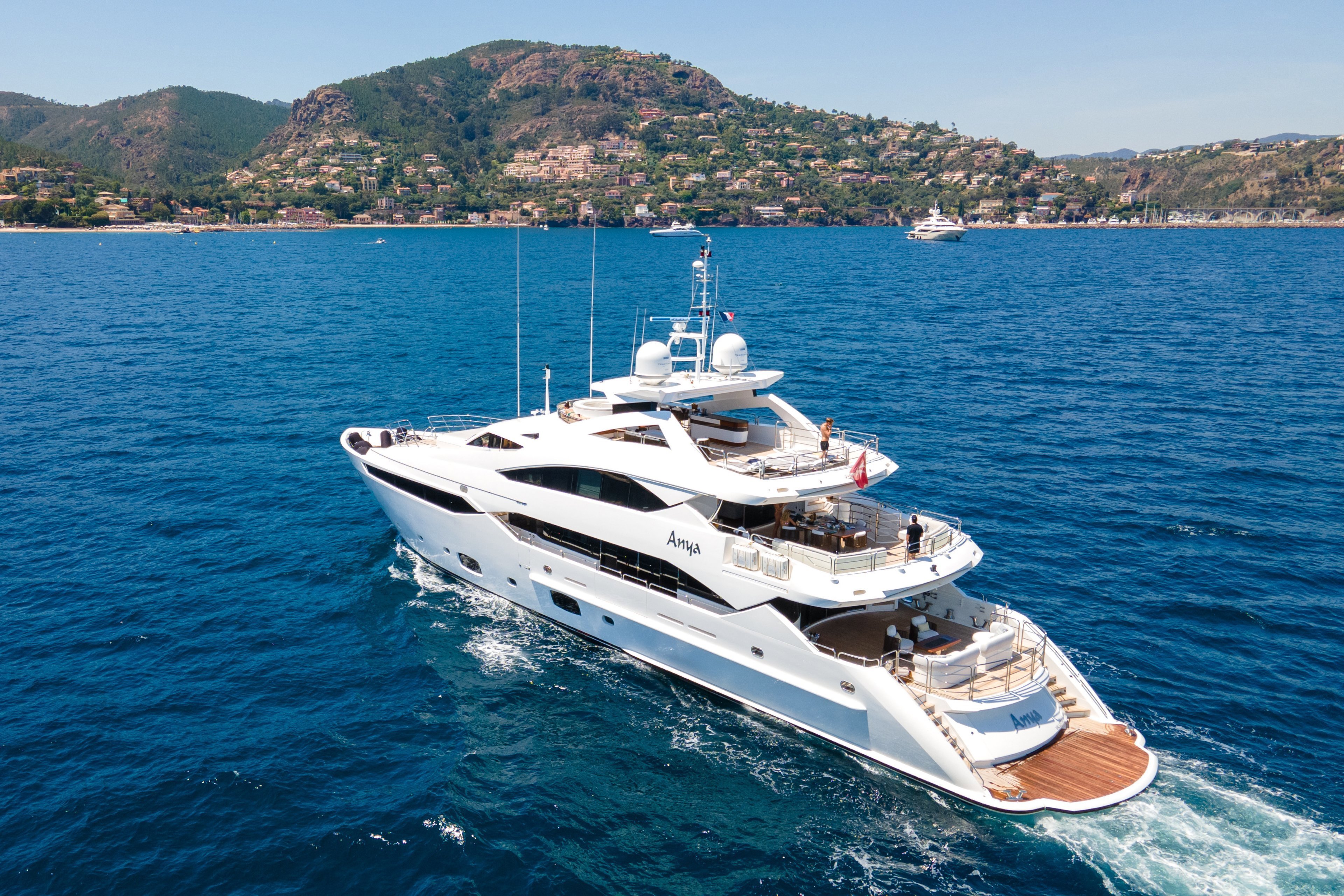 Sub-50m yachts have shallower draft so can explore more widely in places with shallow waters like The Bahamas