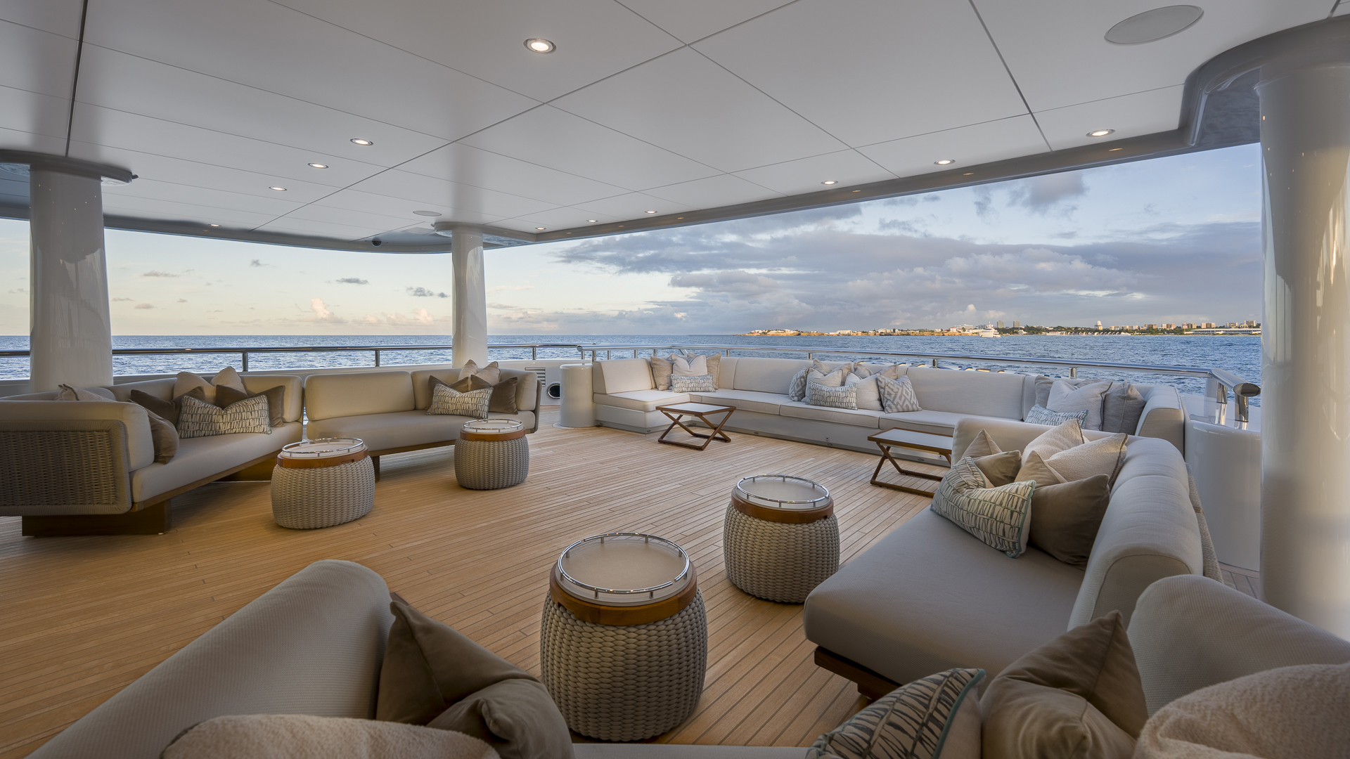NENINKA Amels yacht