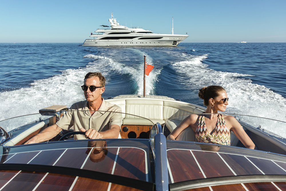 No caravans of mules or camels when you travel by yacht