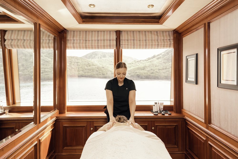 Or chill out in the spa with the yacht's therapist and masseuse