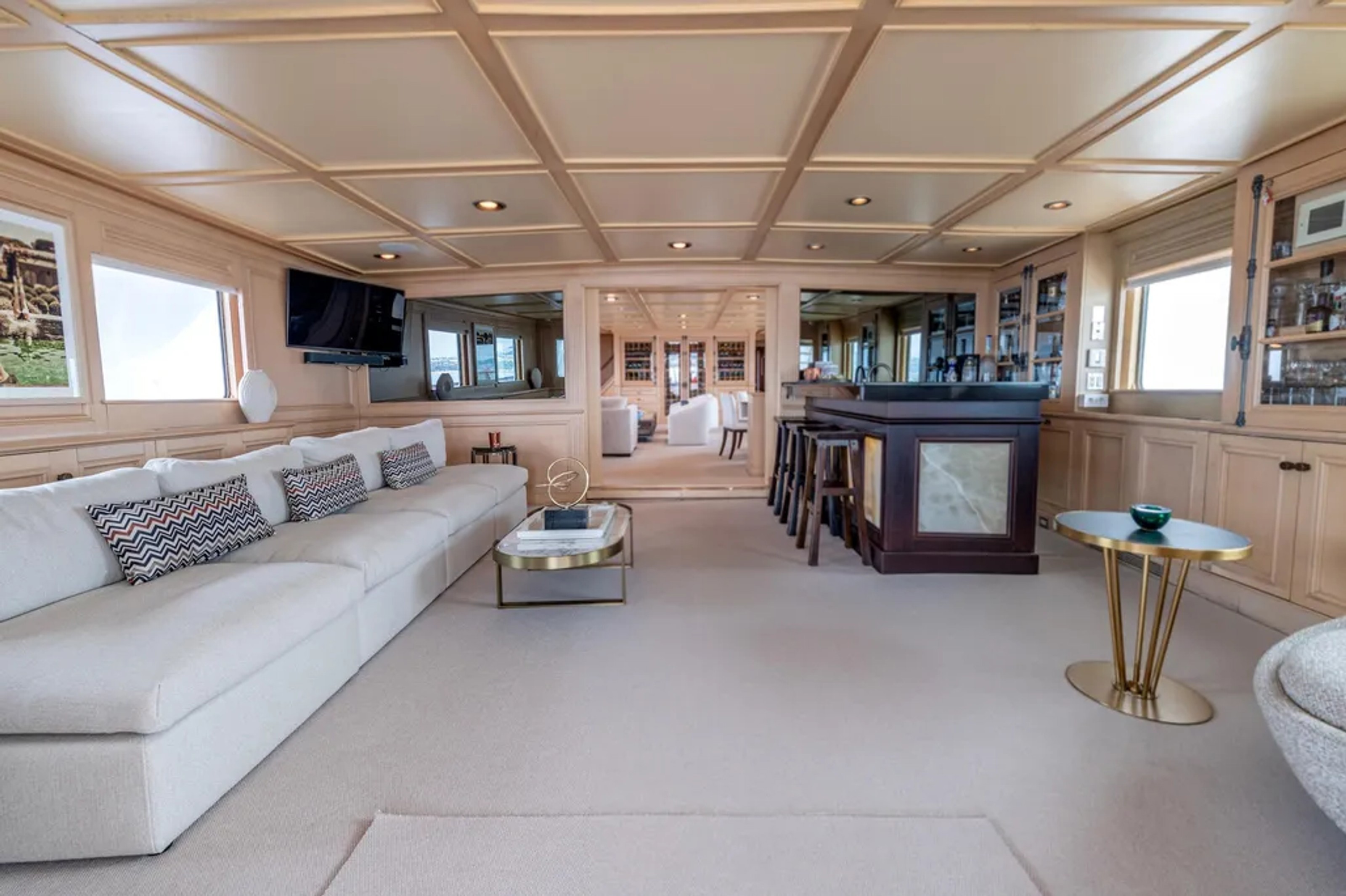 VOYAGER yacht