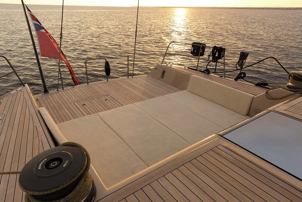 The terrace on the sea aft with a swim platform when the transom is folded down