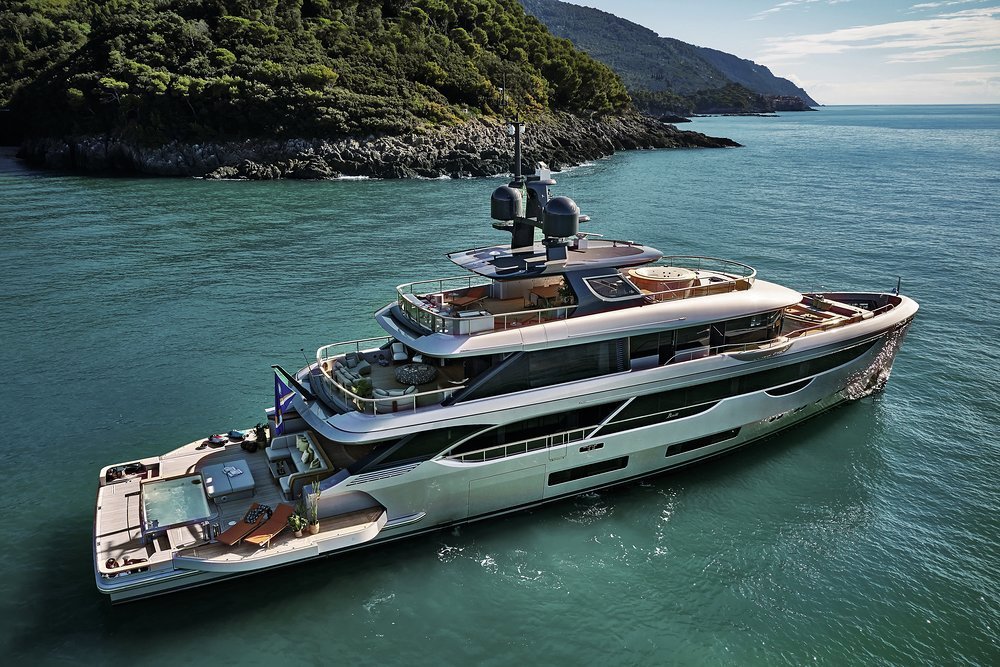 40.8m (133.8ft) REBECA one of the innovative Benetti Oasis series