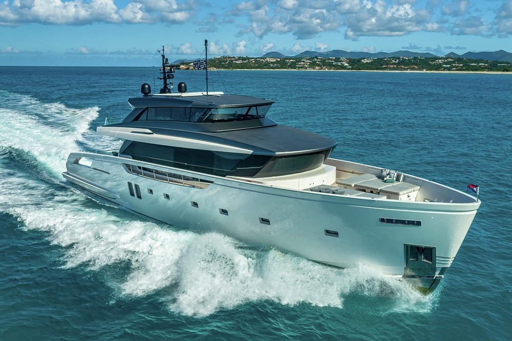 A state-of-the-art diesel propulsion system offers precision manoeuvring and dynamic positioning