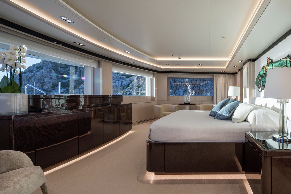 Panoramic views across the helipad and beyond
