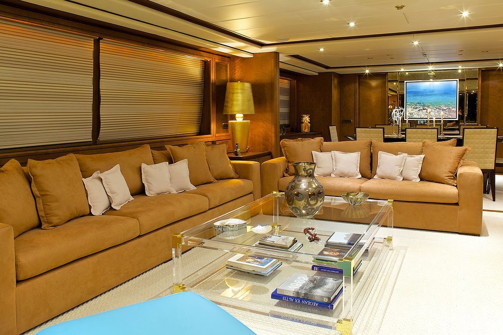 The main saloon with formal dining forward