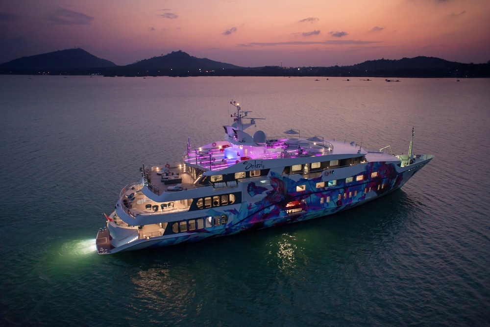The perfect way to entertain up to 32 guests in the most unforgettable way