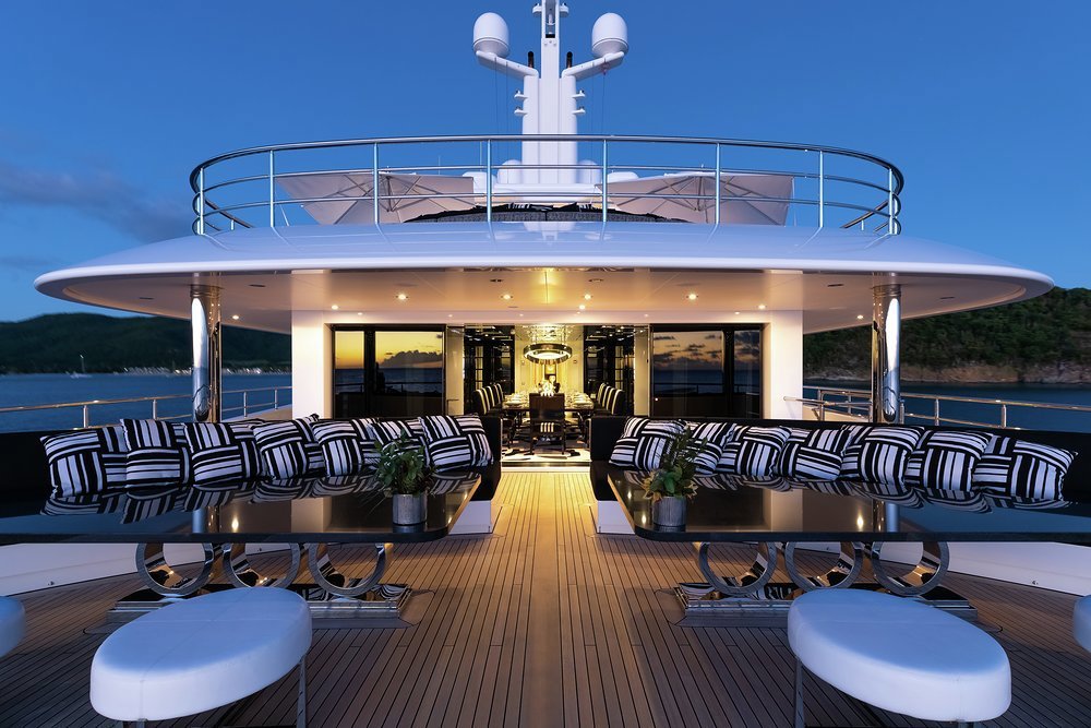 An aft facing lounge on the upper deck aft means guests can relax and enjoy the view after dining while the crew services the dining room unseen