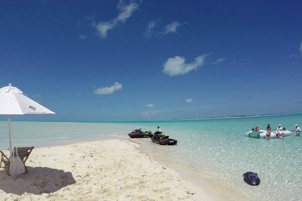 Cast yourselves away on your own desert island - with lunch