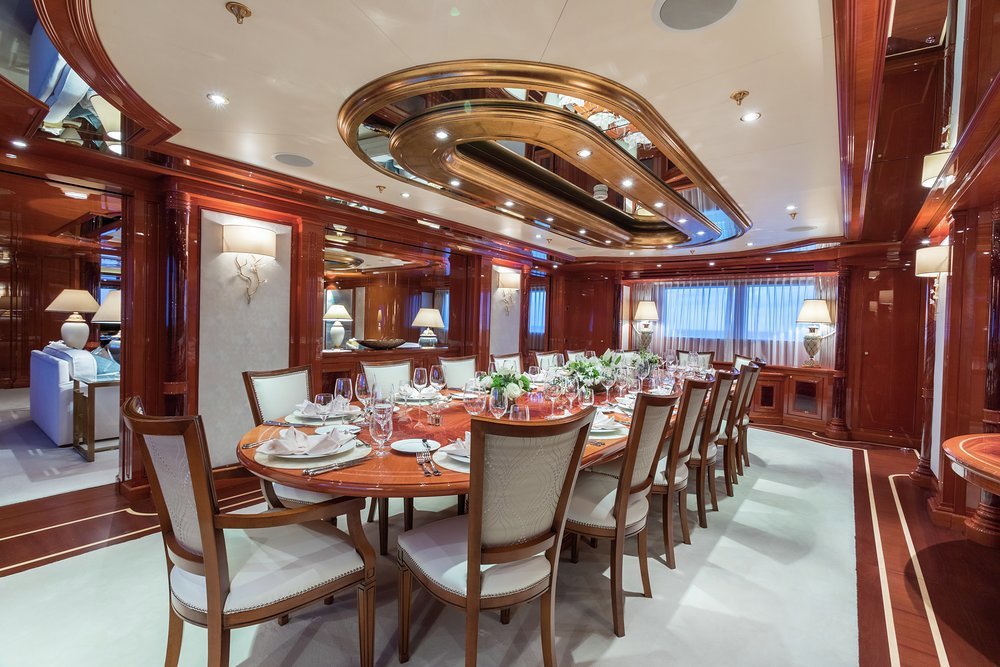 Formal main deck dining